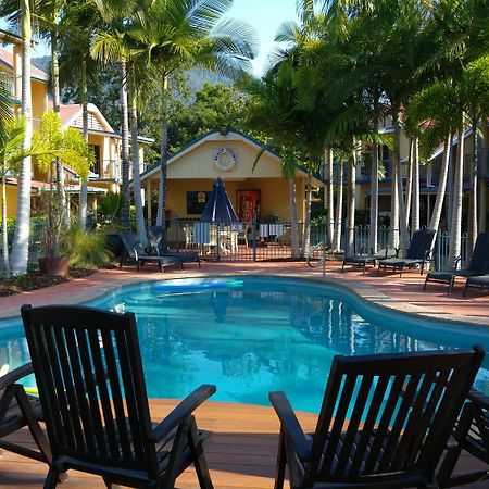 At Beach Court Holiday Villas Эйрли-Бич Экстерьер фото
