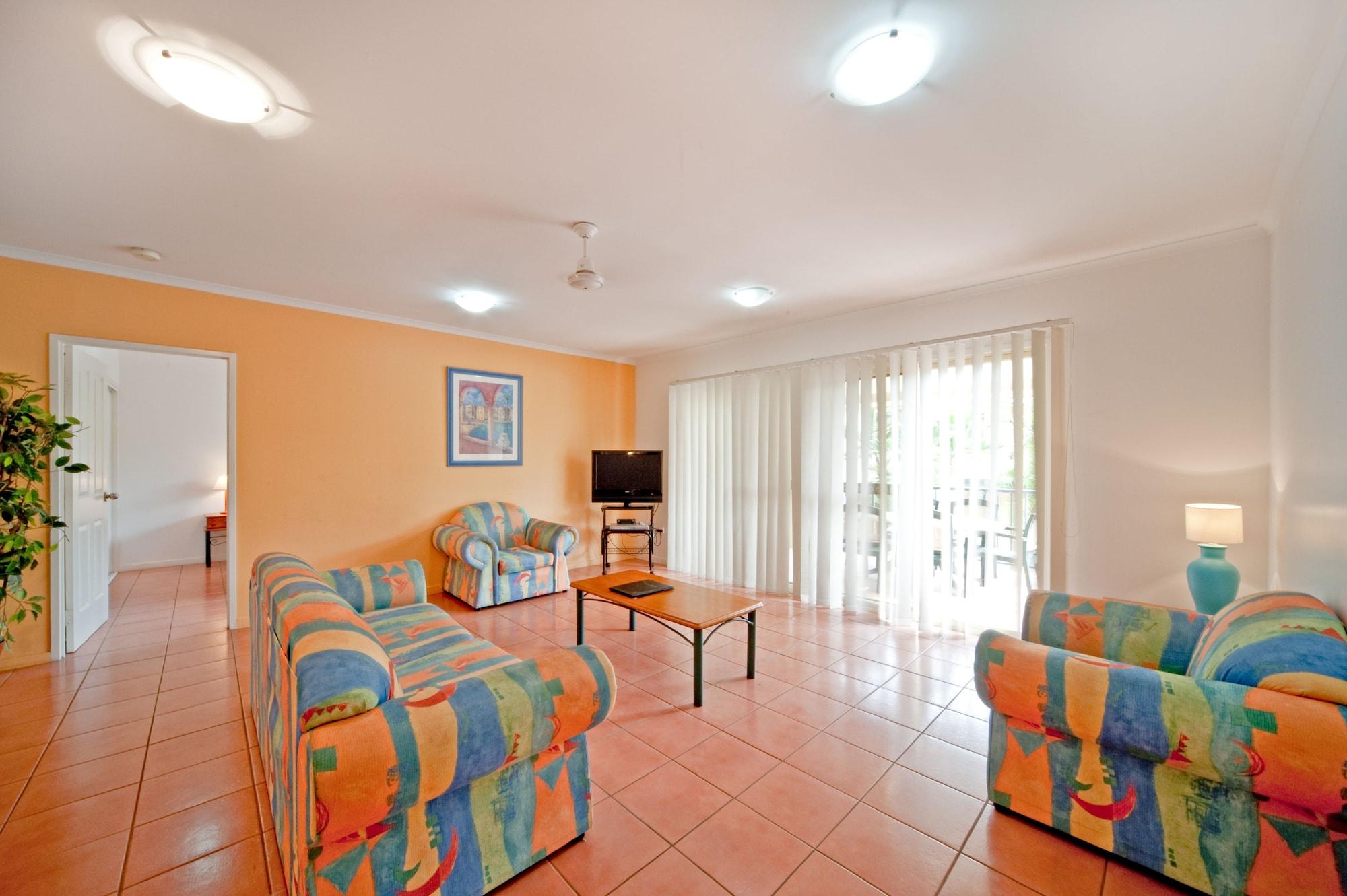 At Beach Court Holiday Villas Эйрли-Бич Экстерьер фото