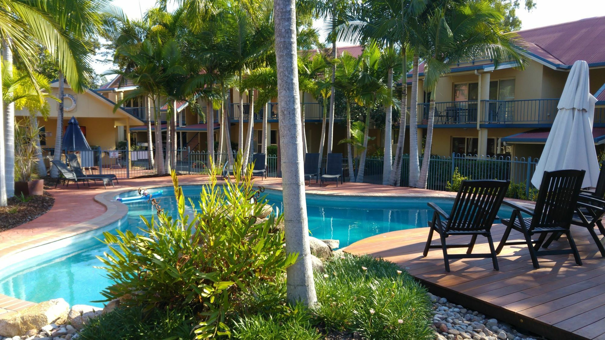 At Beach Court Holiday Villas Эйрли-Бич Экстерьер фото