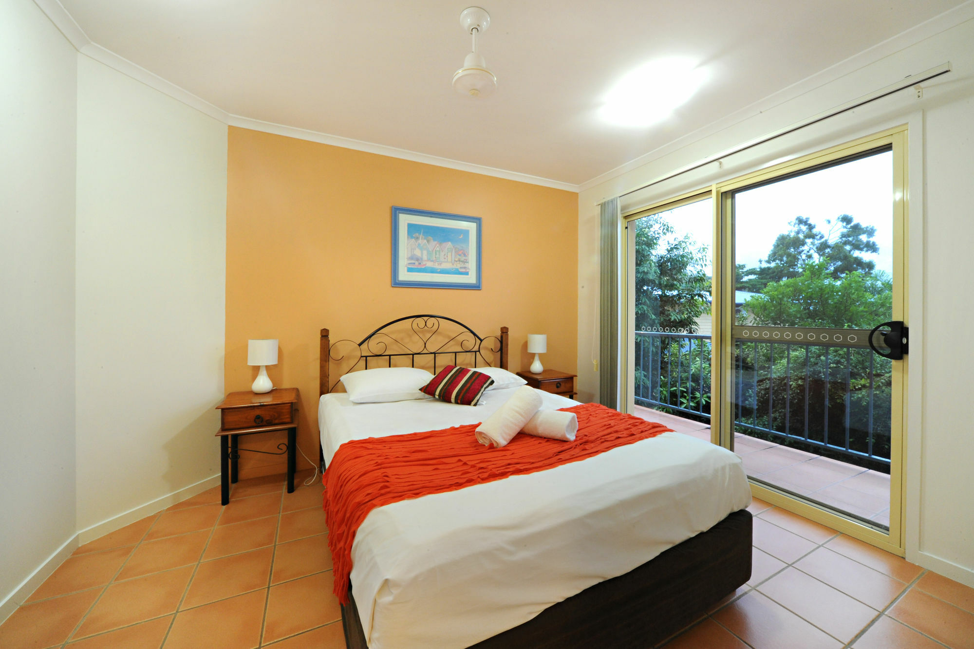 At Beach Court Holiday Villas Эйрли-Бич Экстерьер фото